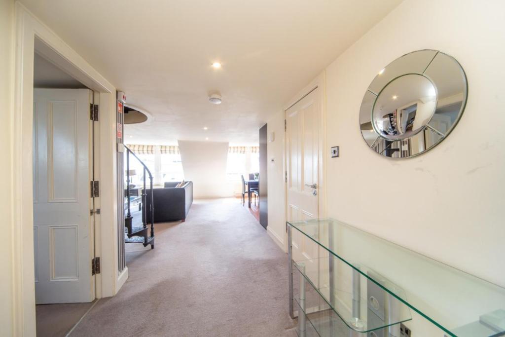 Tron Kirk Residence 爱丁堡 外观 照片